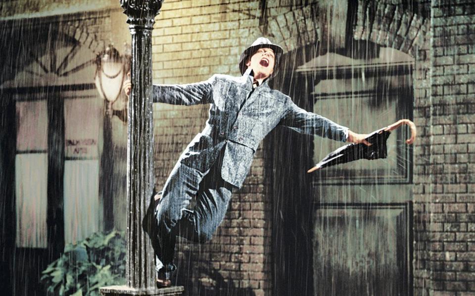 «Поющие под дождем»