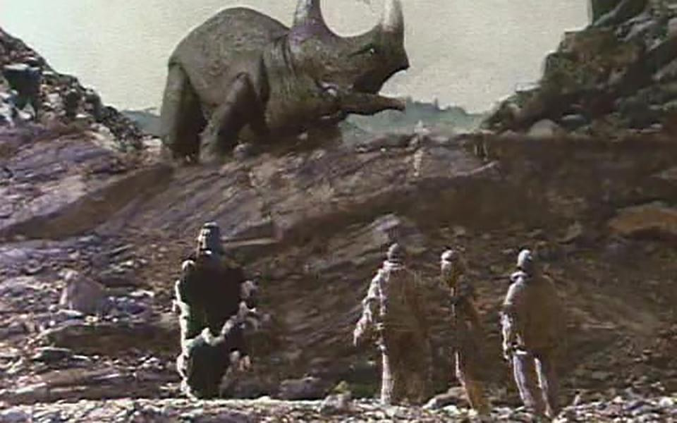 «Дикарка-нимфоманка в аду у динозавров»