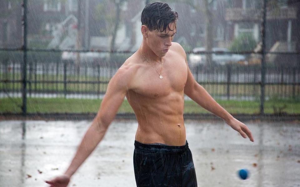 Харрис Дикинсон