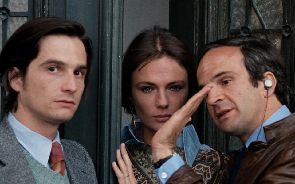 «Женщина есть женщина»