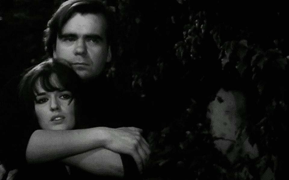 «Разрушать, говорит она»