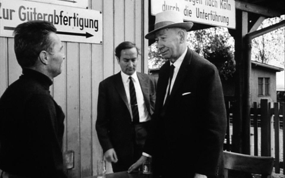 Кадр из фильма «Непримирившиеся, или Где правит насилие, помогает только насилие»