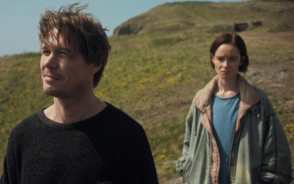 «Большая земля»