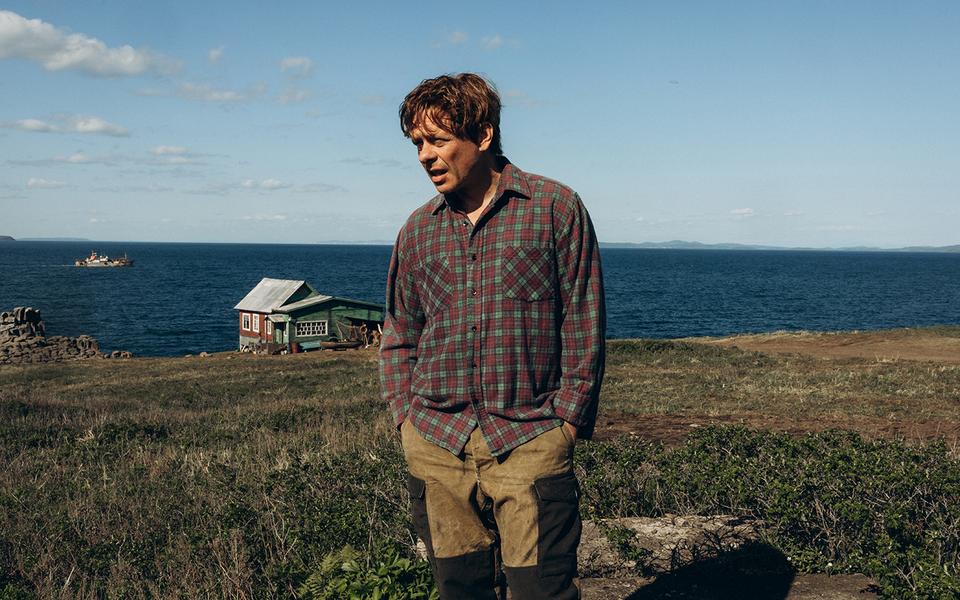 «Большая земля»